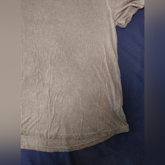 Gray Cable & Gauge Crew Neck Cuffed Sleeve T-Shirt - Picture 4 of 6